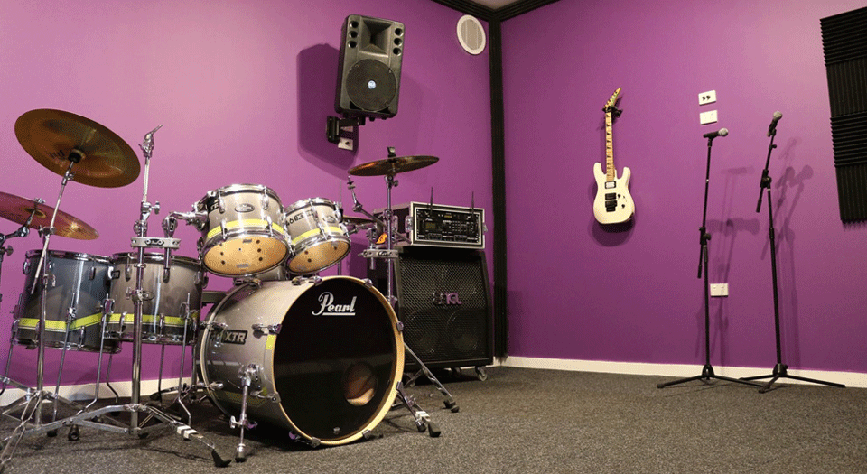 Rehearsal Studio Melbourne with Backline Equipment